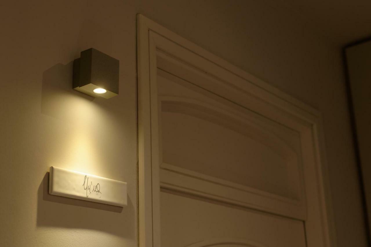 B&B Questa Casa Non E'Un Albergo 巴勒莫 外观 照片