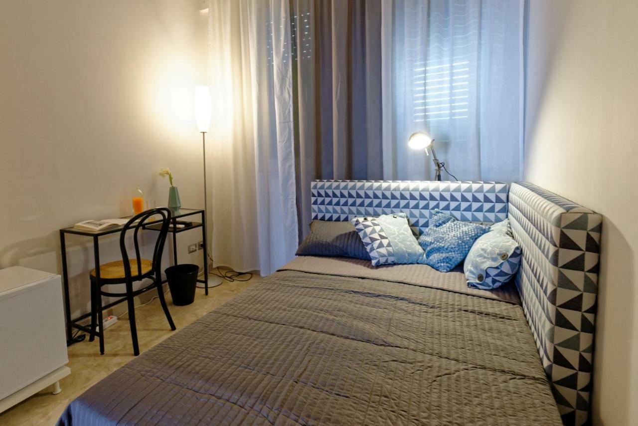 B&B Questa Casa Non E'Un Albergo 巴勒莫 外观 照片